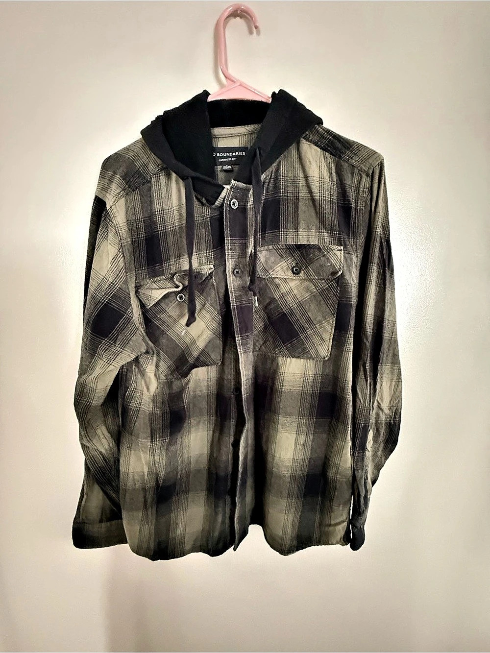 No Boundaries Oversized Fit Hooded Flannel Shirt Black & Gray Small